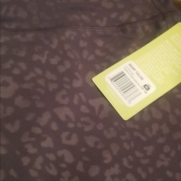 Marika Sport Capris Leggings - Picture 2 of 4